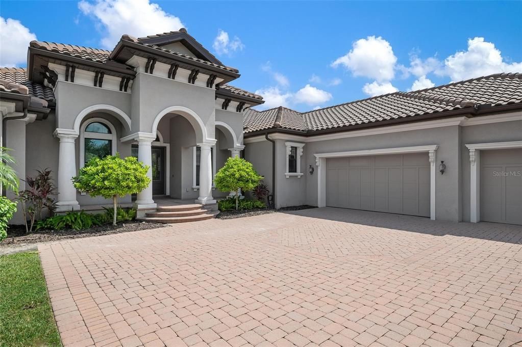 На продажу: $2,799,000 (3 спален, 3 ванн, 4084 Квадратных фут)