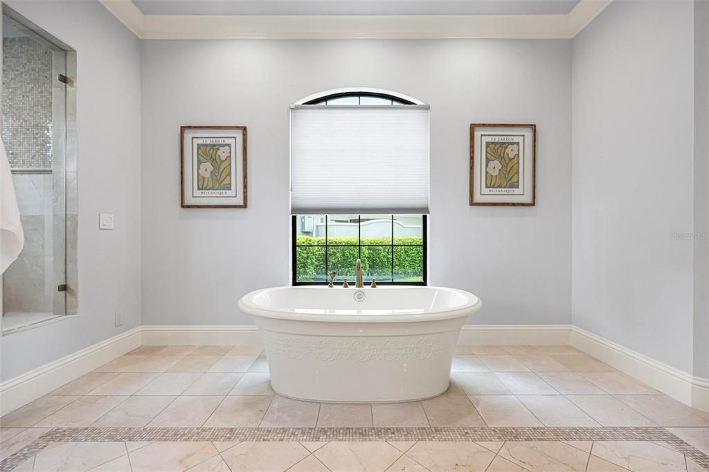 На продажу: $2,799,000 (3 спален, 3 ванн, 4084 Квадратных фут)