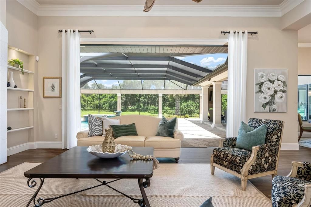 На продажу: $2,799,000 (3 спален, 3 ванн, 4084 Квадратных фут)