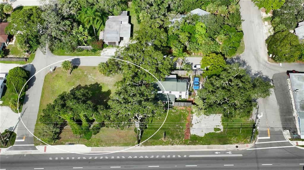 待售: $395,000 (0.24 acres)