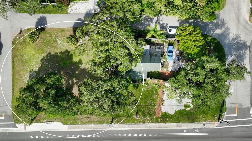 待售: $395,000 (0.24 acres)