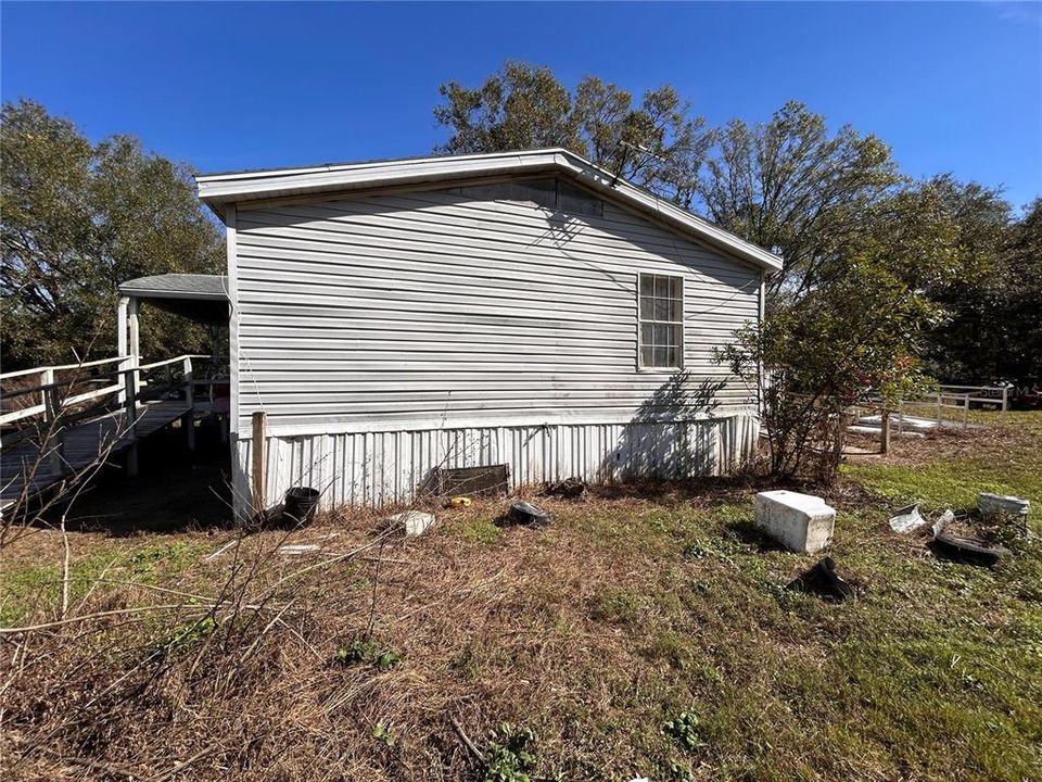 Под контрактом: $150,000 (2 спален, 2 ванн, 1248 Квадратных фут)