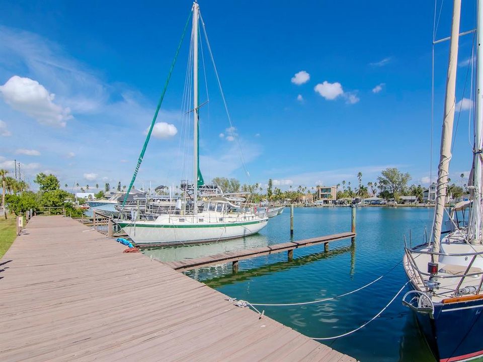 For Rent: $7,000 (3 beds, 2 baths, 1345 Square Feet)