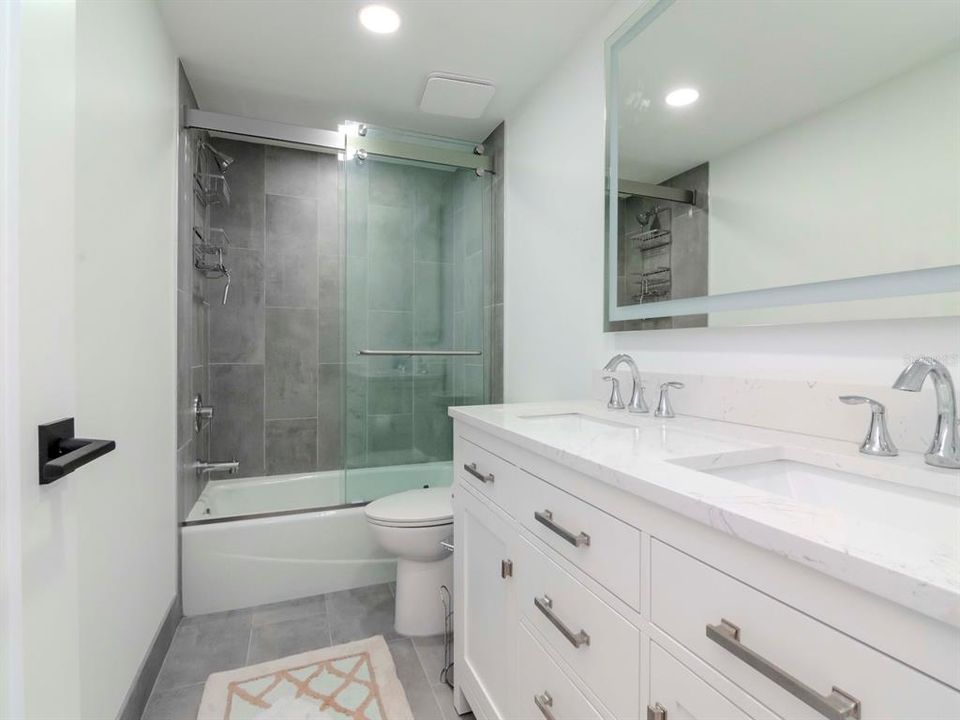 For Rent: $7,000 (3 beds, 2 baths, 1345 Square Feet)