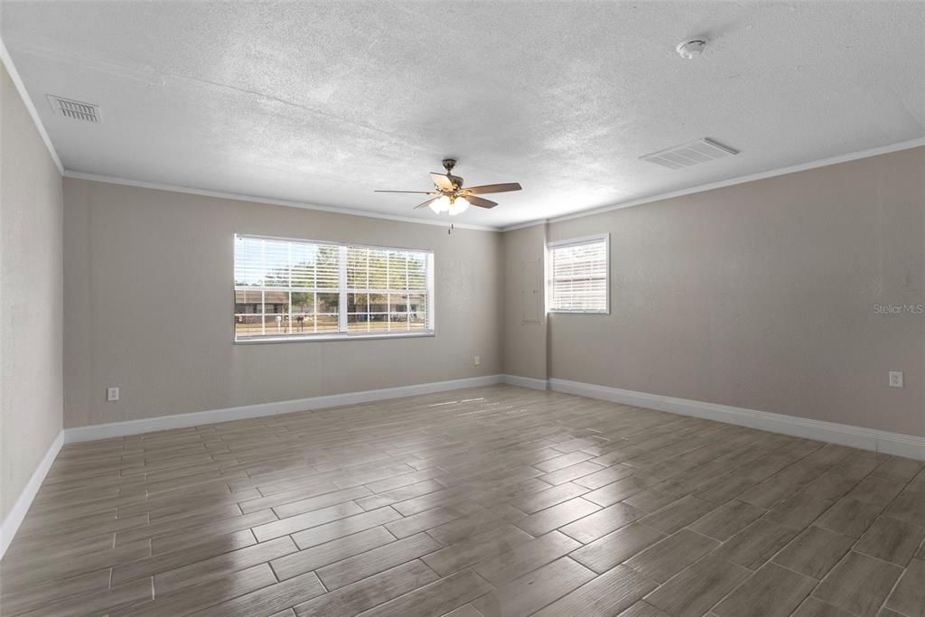 En Venta: $294,990 (3 camas, 2 baños, 1854 Pies cuadrados)