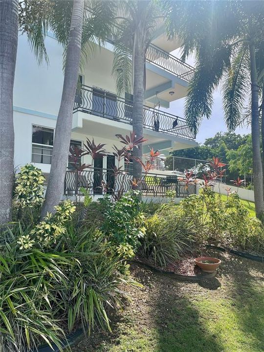 待售: $525,000 (3 贝兹, 3 浴室, 2041 平方英尺)