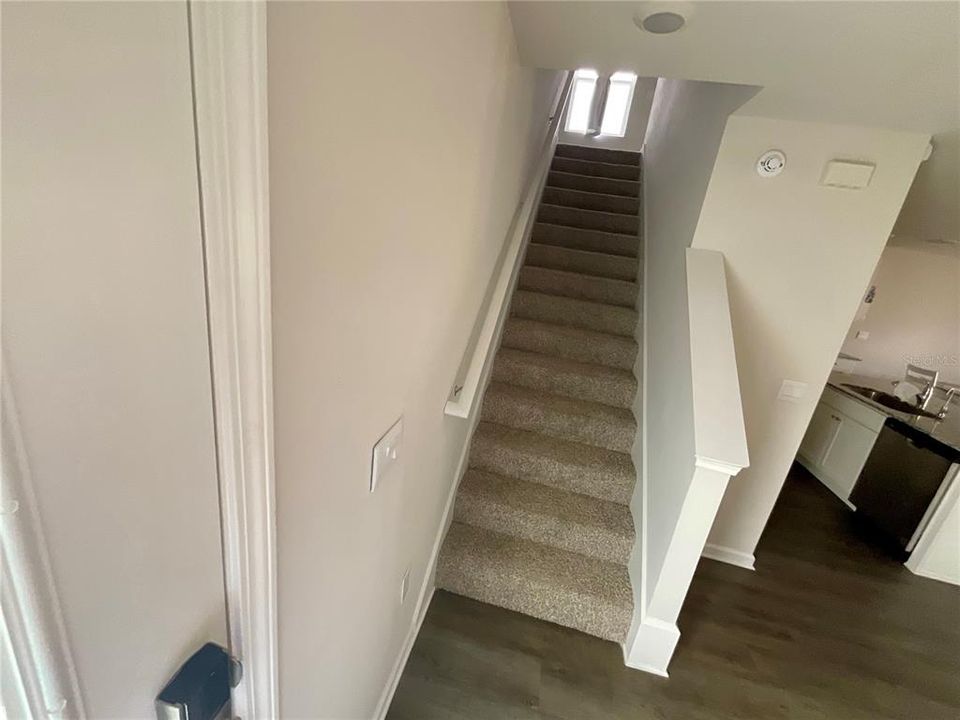 For Sale: $379,800 (3 beds, 2 baths, 1697 Square Feet)