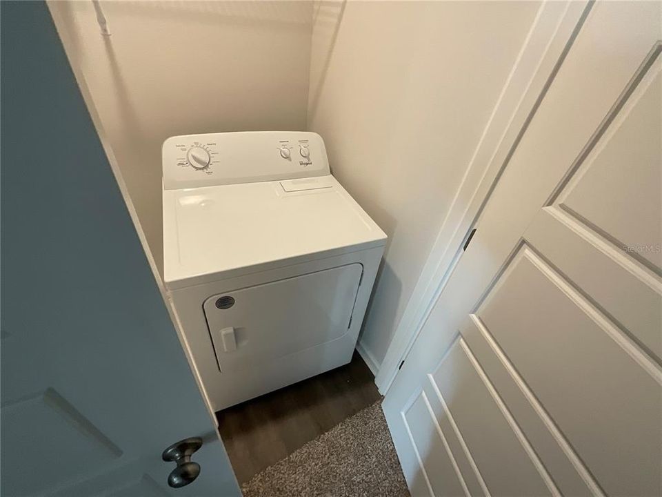 For Sale: $379,800 (3 beds, 2 baths, 1697 Square Feet)