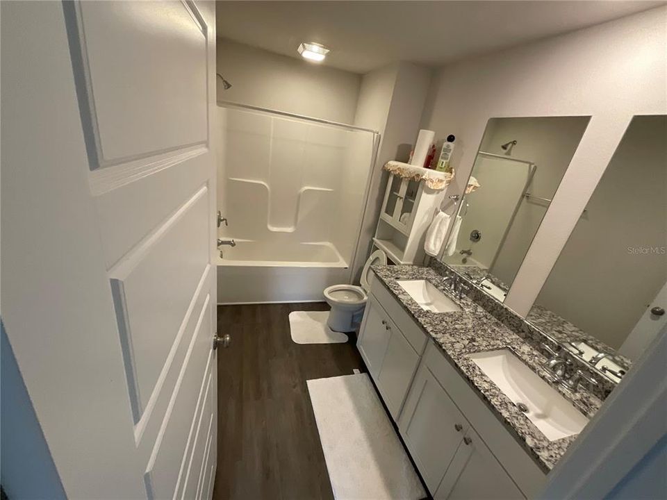 For Sale: $379,800 (3 beds, 2 baths, 1697 Square Feet)