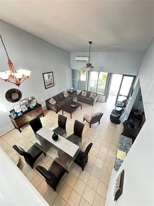 For Sale: $391,000 (3 beds, 3 baths, 2052 Square Feet)