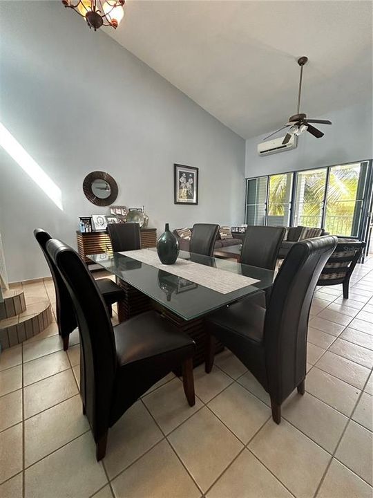 For Sale: $391,000 (3 beds, 3 baths, 2052 Square Feet)