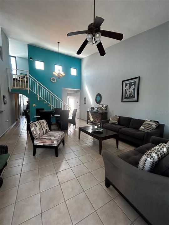 For Sale: $391,000 (3 beds, 3 baths, 2052 Square Feet)