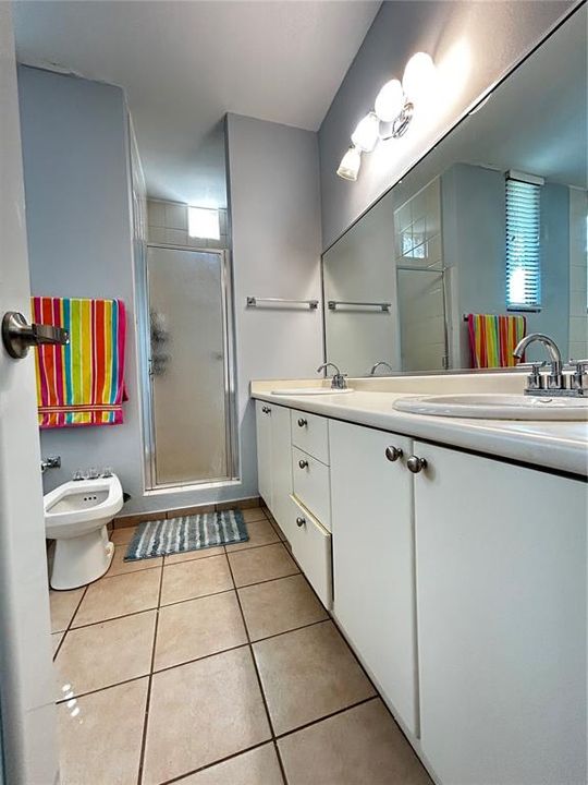 For Sale: $391,000 (3 beds, 3 baths, 2052 Square Feet)