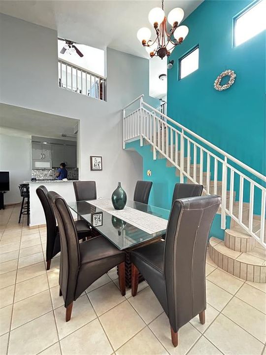 For Sale: $391,000 (3 beds, 3 baths, 2052 Square Feet)