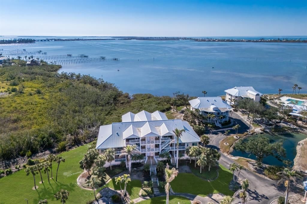 待售: $649,500 (2 贝兹, 2 浴室, 1593 平方英尺)