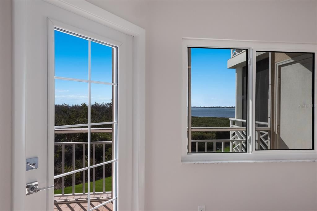 待售: $649,500 (2 贝兹, 2 浴室, 1593 平方英尺)