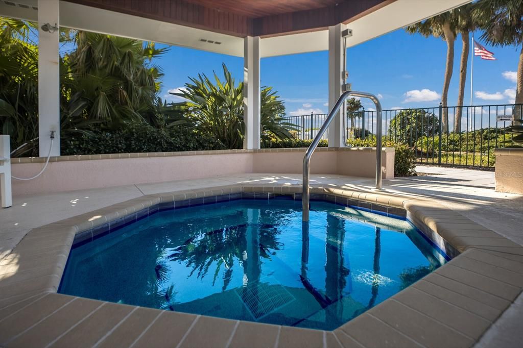 待售: $649,500 (2 贝兹, 2 浴室, 1593 平方英尺)