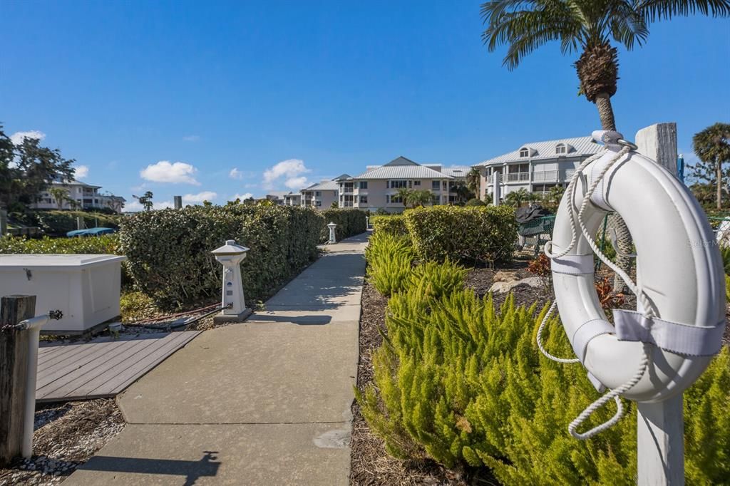 待售: $649,500 (2 贝兹, 2 浴室, 1593 平方英尺)