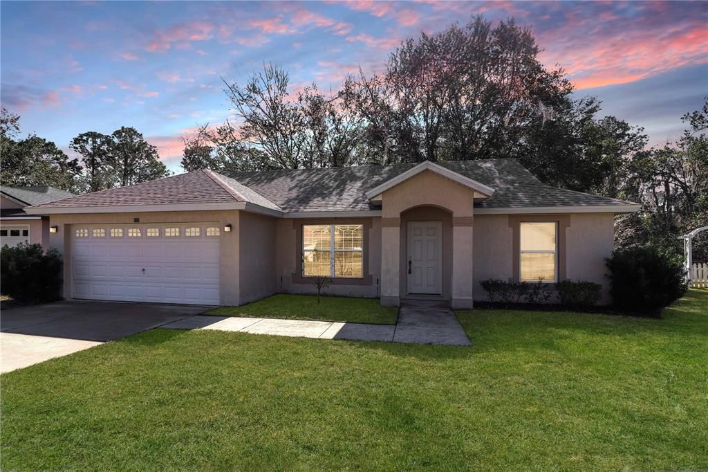 Recientemente alquilado: $1,950 (3 camas, 2 baños, 1274 Pies cuadrados)