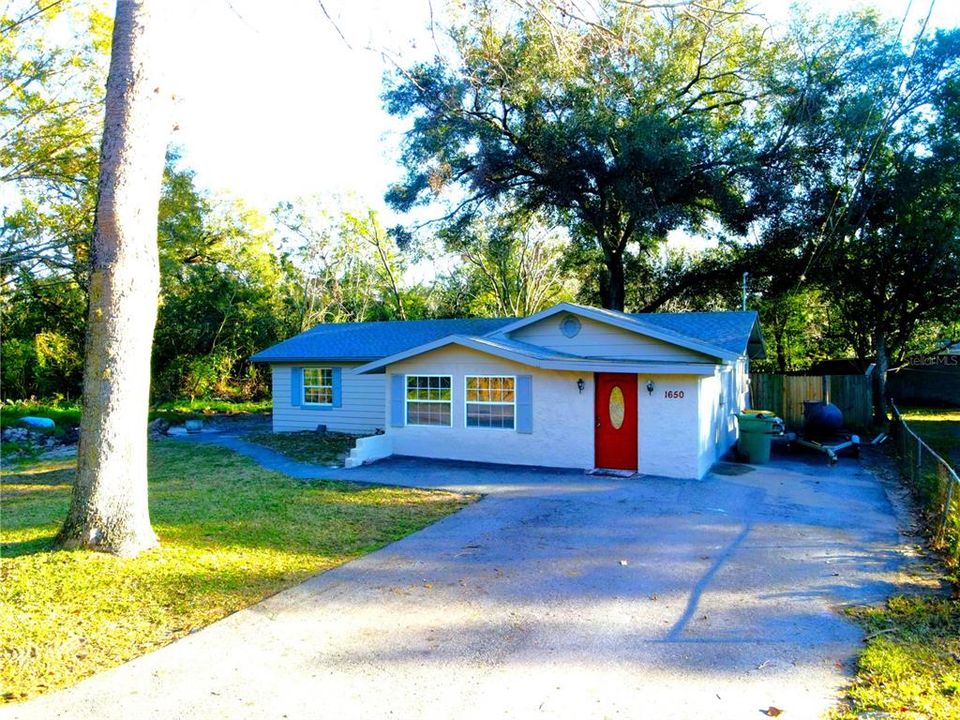 Recently Sold: $272,999 (4 beds, 1 baths, 1618 Square Feet)