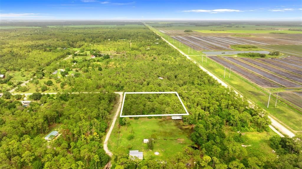 待售: $99,800 (2.50 acres)