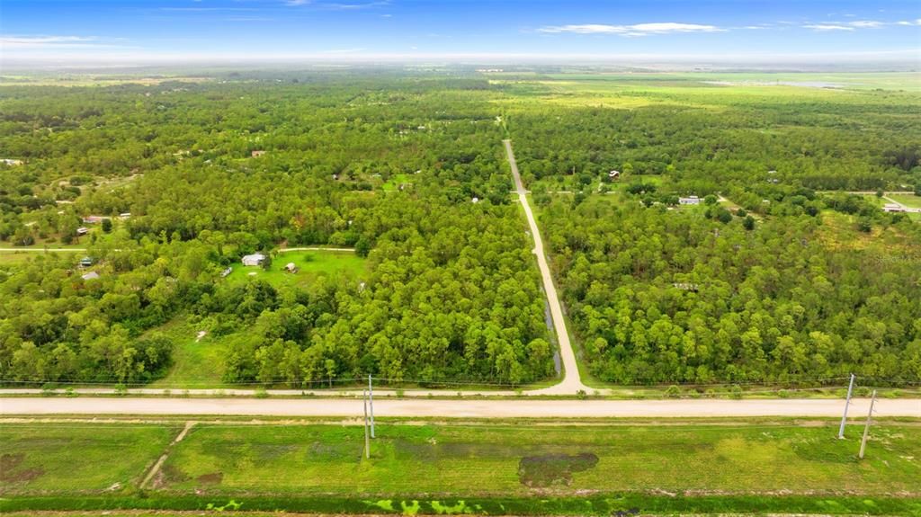 待售: $99,800 (2.50 acres)