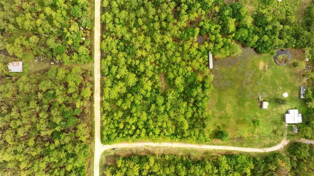 待售: $99,800 (2.50 acres)