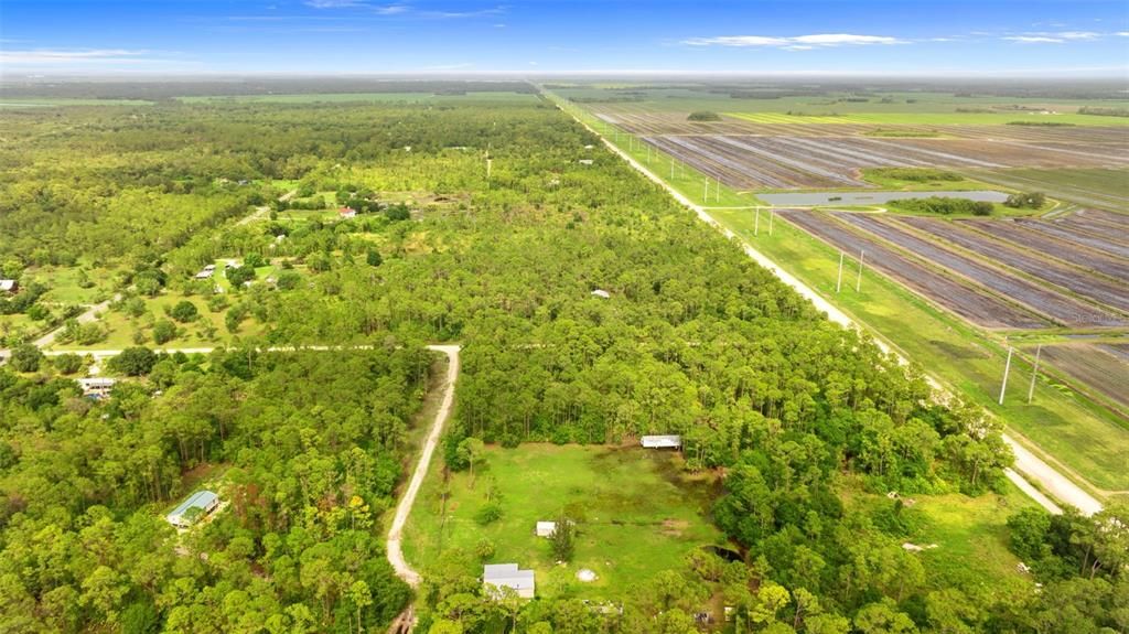 待售: $99,800 (2.50 acres)