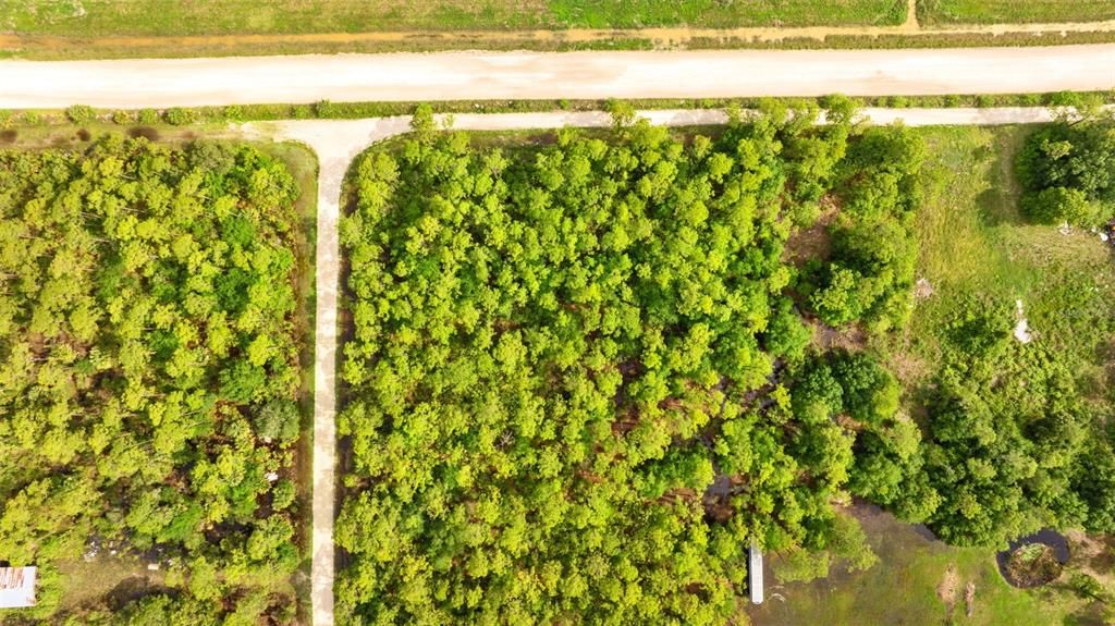 待售: $99,800 (2.50 acres)