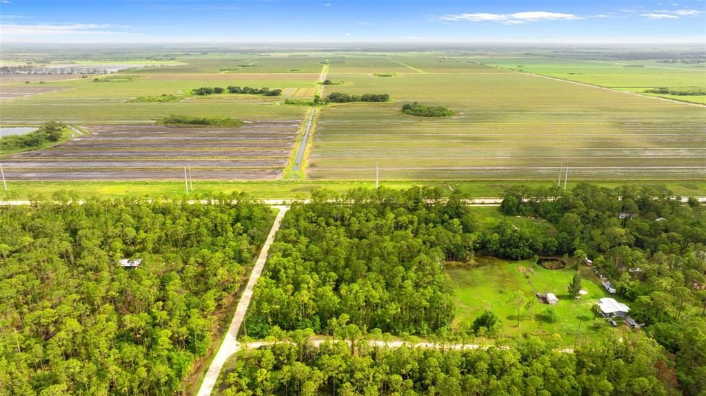 待售: $99,800 (2.50 acres)