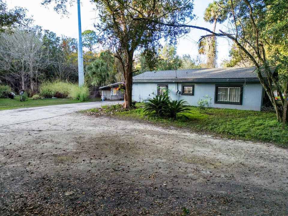 Recently Sold: $175,000 (2 beds, 1 baths, 1081 Square Feet)