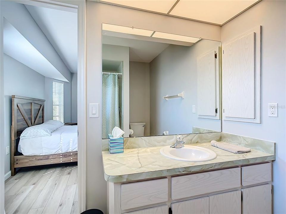 На продажу: $347,000 (3 спален, 2 ванн, 1627 Квадратных фут)