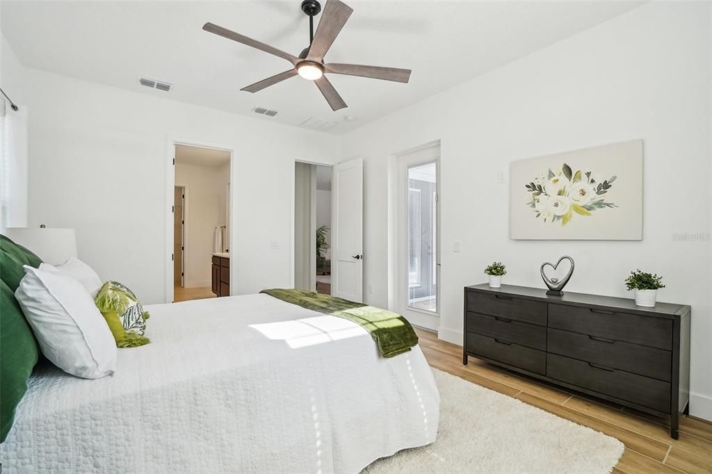 En Venta: $675,000 (4 camas, 3 baños, 2275 Pies cuadrados)