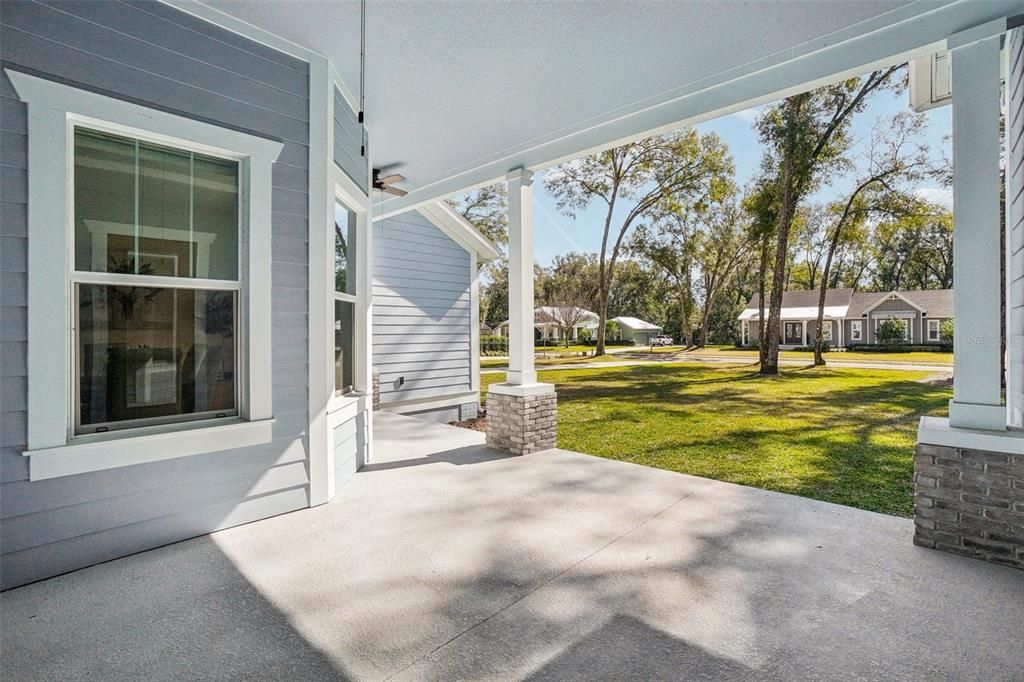 En Venta: $675,000 (4 camas, 3 baños, 2275 Pies cuadrados)