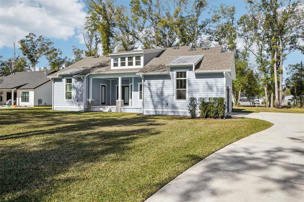 En Venta: $675,000 (4 camas, 3 baños, 2275 Pies cuadrados)