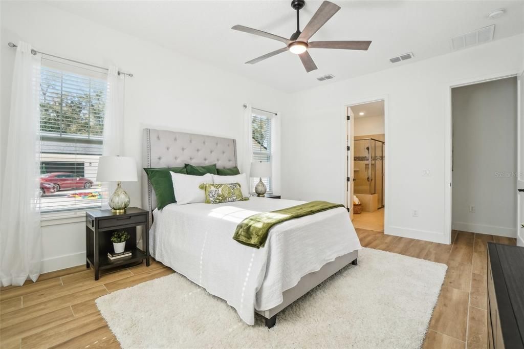 En Venta: $675,000 (4 camas, 3 baños, 2275 Pies cuadrados)