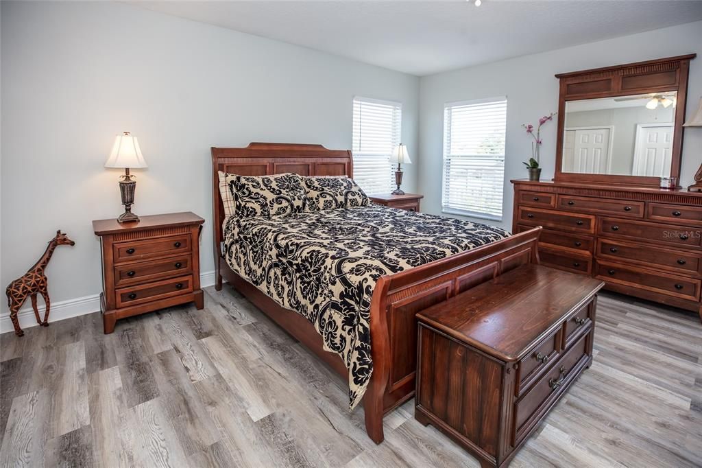 На продажу: $625,000 (6 спален, 4 ванн, 3460 Квадратных фут)