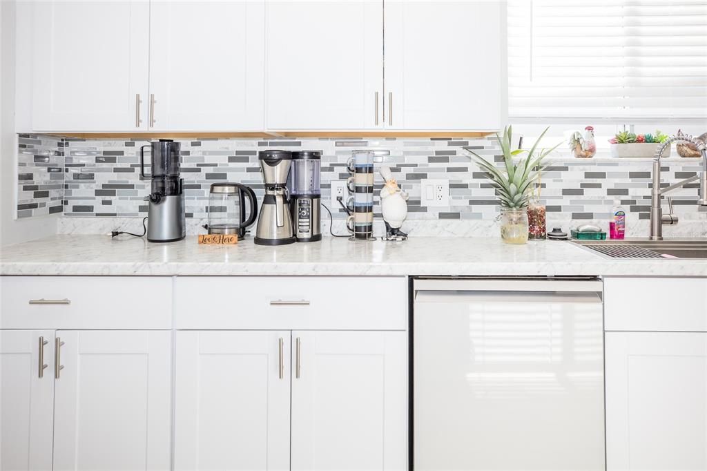 На продажу: $625,000 (6 спален, 4 ванн, 3460 Квадратных фут)