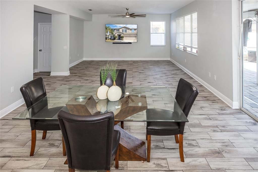 На продажу: $625,000 (6 спален, 4 ванн, 3460 Квадратных фут)