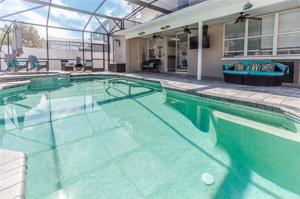 На продажу: $625,000 (6 спален, 4 ванн, 3460 Квадратных фут)