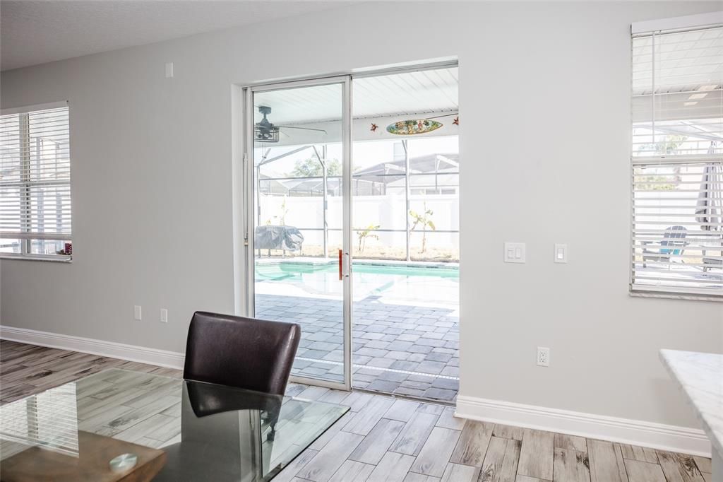 На продажу: $625,000 (6 спален, 4 ванн, 3460 Квадратных фут)