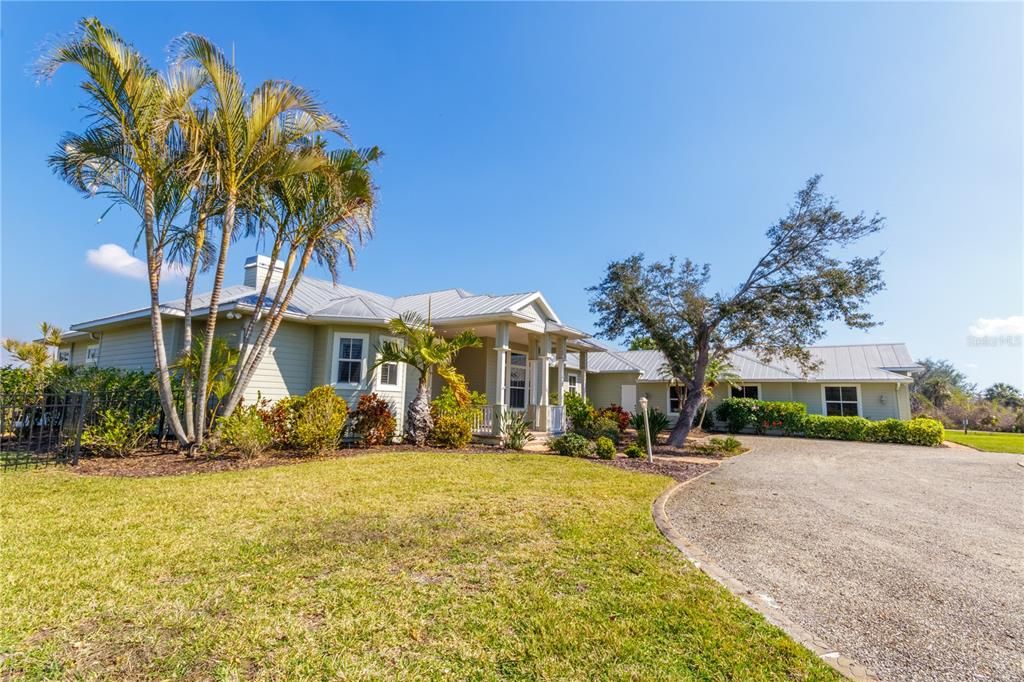 На продажу: $1,780,000 (4 спален, 4 ванн, 4652 Квадратных фут)