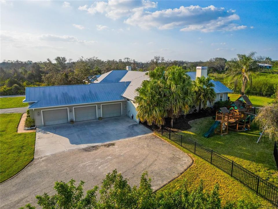 На продажу: $1,780,000 (4 спален, 4 ванн, 4652 Квадратных фут)