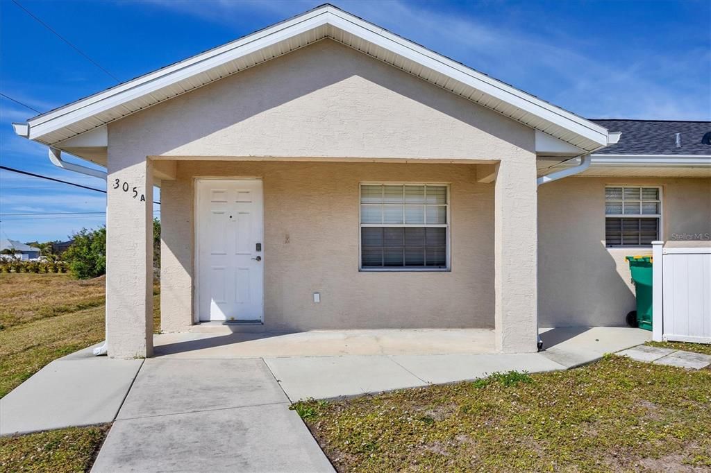 En Venta: $475,000 (4 camas, 0 baños, 1560 Pies cuadrados)