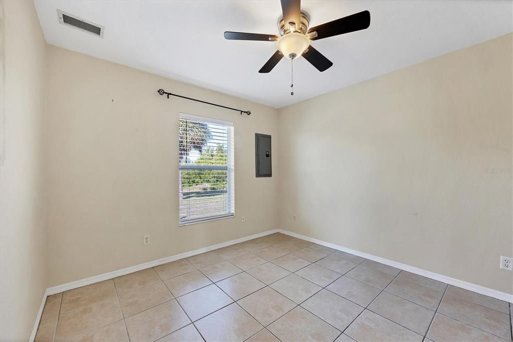 En Venta: $475,000 (4 camas, 0 baños, 1560 Pies cuadrados)