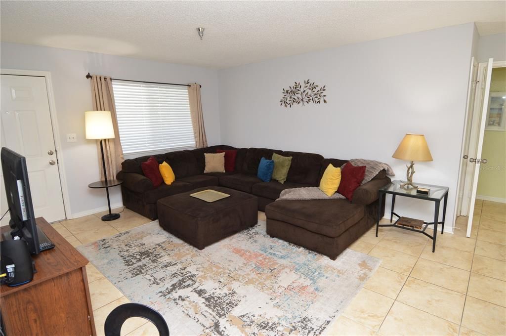 Active With Contract: $2,250 (2 beds, 2 baths, 1028 Square Feet)