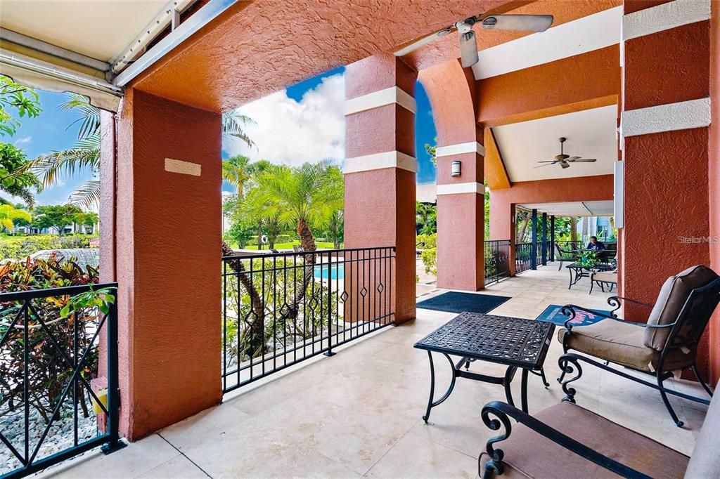 Active With Contract: $2,250 (2 beds, 2 baths, 1028 Square Feet)