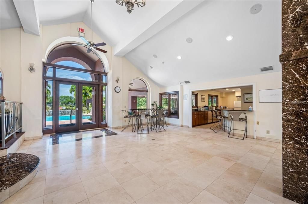 Active With Contract: $2,250 (2 beds, 2 baths, 1028 Square Feet)