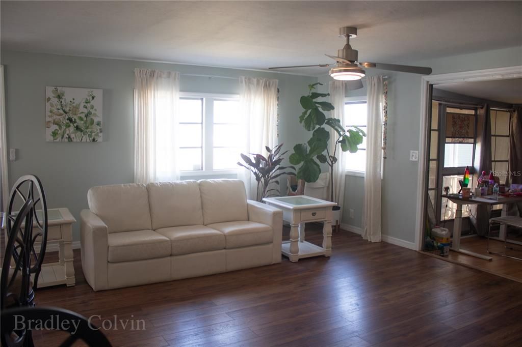 En Venta: $200,000 (3 camas, 2 baños, 1438 Pies cuadrados)