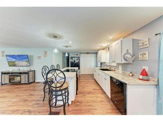 En Venta: $200,000 (3 camas, 2 baños, 1438 Pies cuadrados)